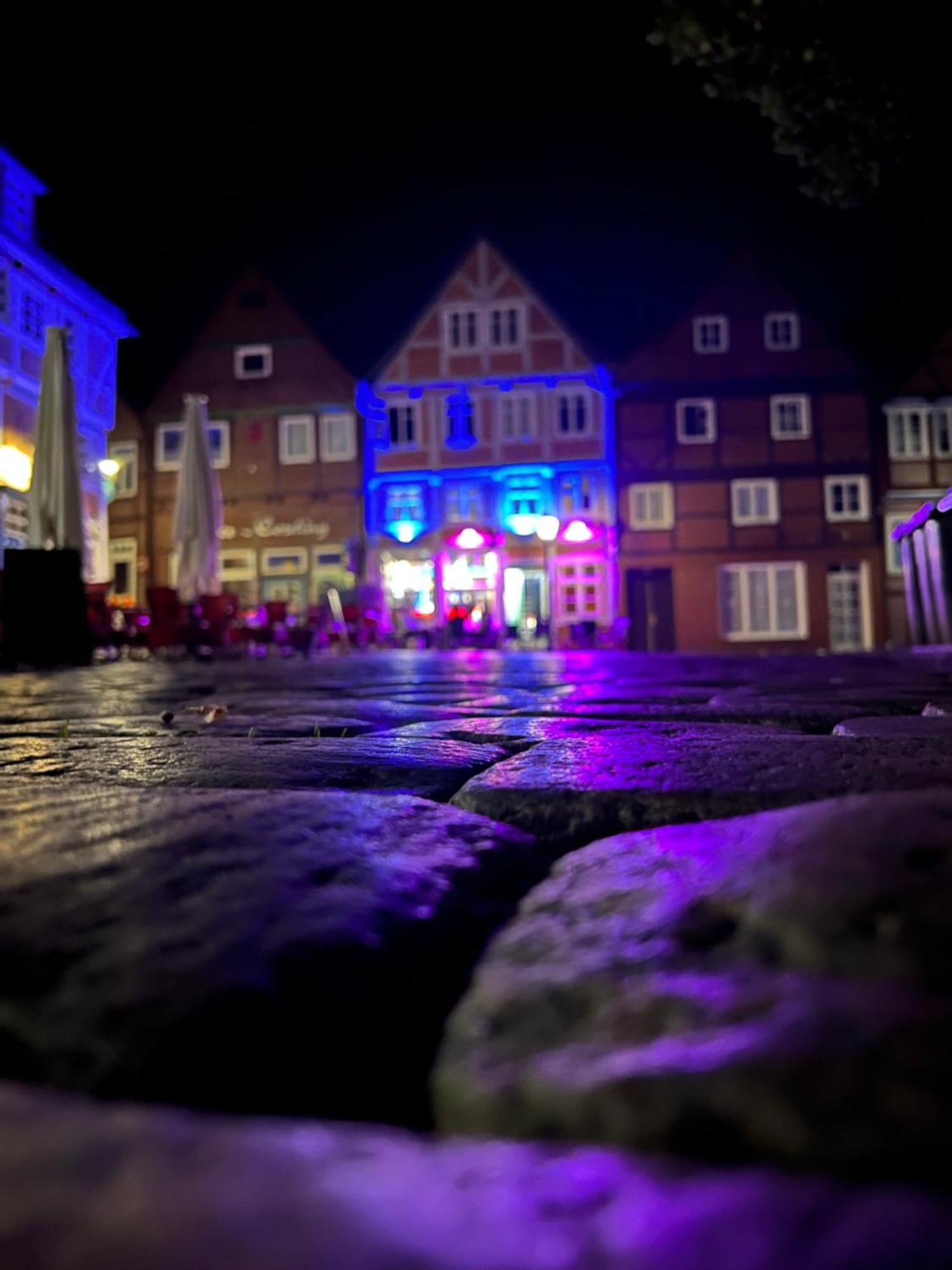Moderne 2-Zimmer Wohnung! Wlan Und Netflix Inklusive! Zentral Gelegen In Der Historischen Altstadt! Stade Exterior photo