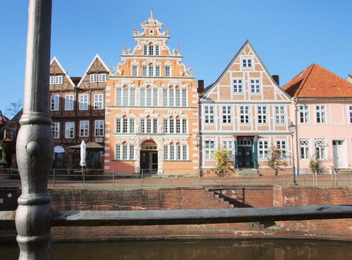 Moderne 2-Zimmer Wohnung! Wlan Und Netflix Inklusive! Zentral Gelegen In Der Historischen Altstadt! Stade Exterior photo